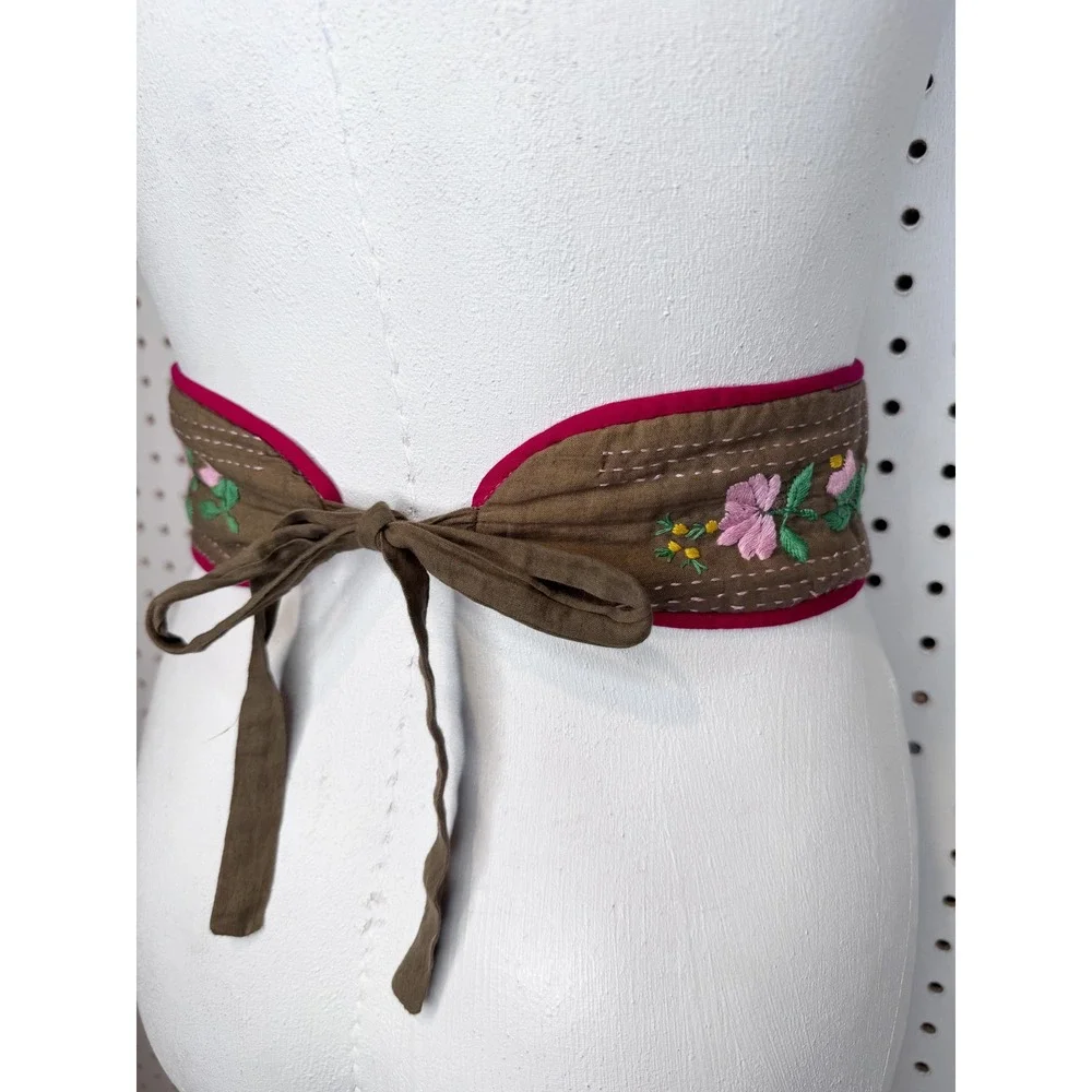 Adini | RARE Vintage 70's‎ Embroidered Floral Kantha Stitch Cotton Wrap Belt